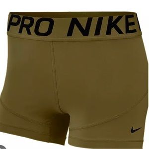 Nike Pro 3in Olive/Army Green sport shorts